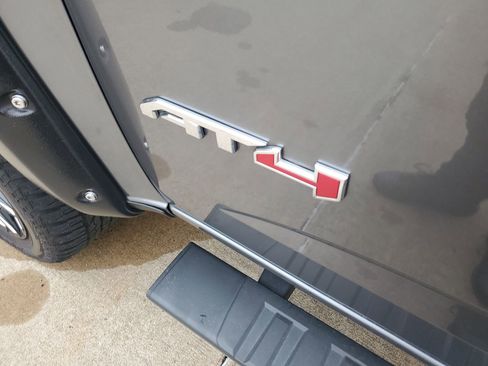 Used 2021 GMC Canyon AT4 w/ Driver Alert Package image 37