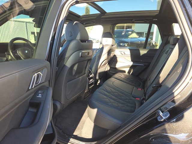 Used 2024 BMW X5 xDrive50e w/ Premium Package AWD/4WD image 10