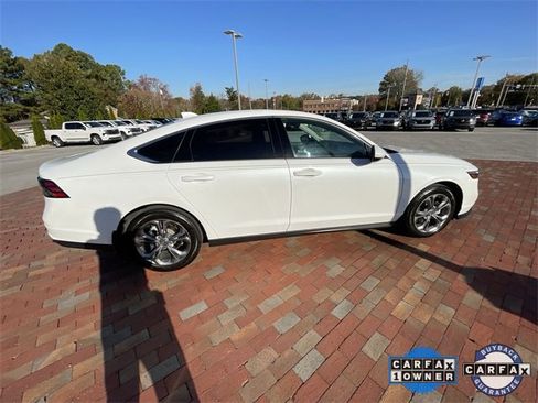 Certified 2024 Honda Accord EX image 37