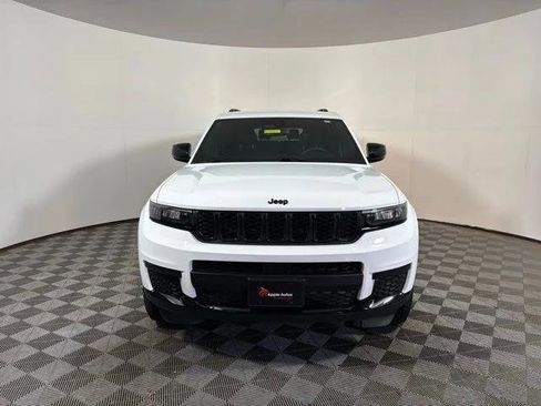 Certified 2023 Jeep Grand Cherokee L Laredo AWD/4WD image 2