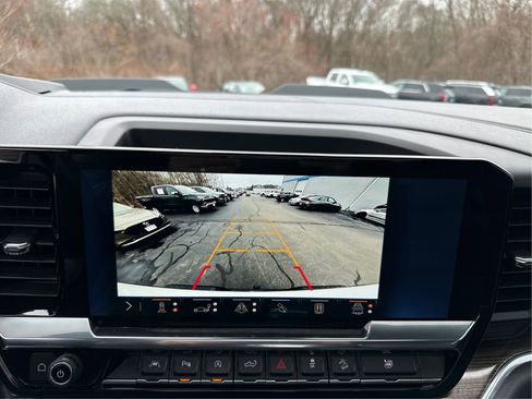 Certified 2024 Chevrolet Silverado 1500 LT Trail Boss w/ Convenience Package II image 16