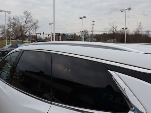 Used 2024 Buick Enclave Essence w/ LPO, Floor Liner Package image 26