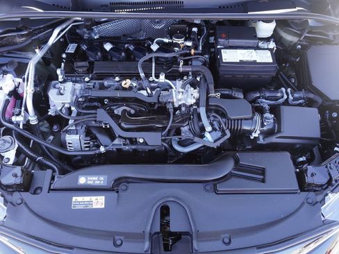 Certified 2025 Toyota Corolla LE image 21