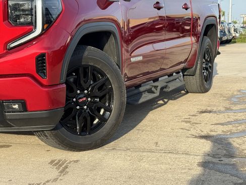 Used 2024 GMC Sierra 1500 Elevation RWD image 3