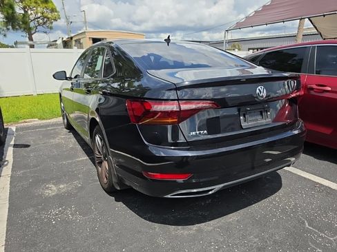 Used 2019 Volkswagen Jetta R-Line w/ R-Line Cold Weather Package FWD image 12