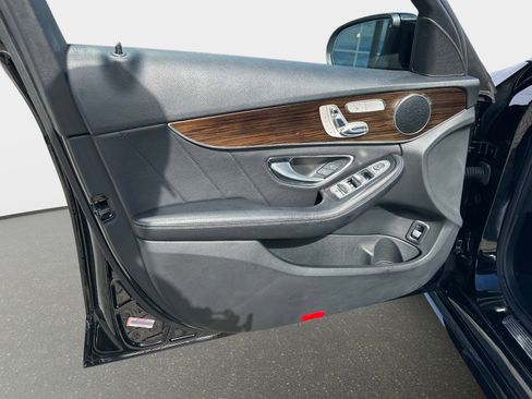 Used 2018 Mercedes-Benz C 300 Sedan image 17