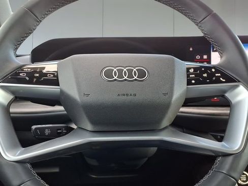 Used 2025 Audi Q5 Premium w/ Convenience Package AWD/4WD image 14