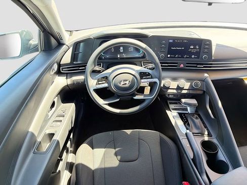 New 2026 Hyundai Elantra SE FWD image 20