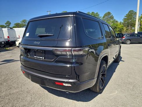 New 2026 Jeep Grand Wagoneer Limited AWD/4WD image 4