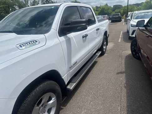 Used 2023 RAM 1500 Big Horn AWD/4WD image 4