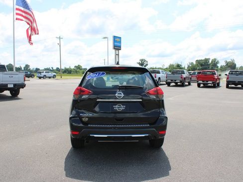 Used 2017 Nissan Rogue S FWD image 8