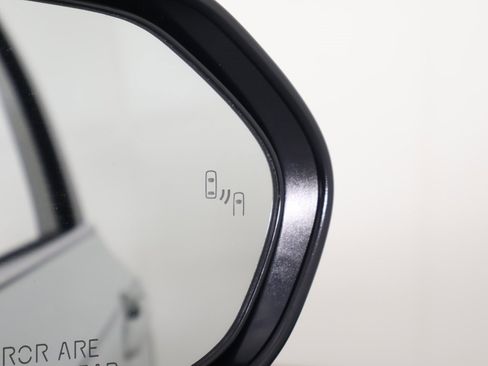 Used 2024 Toyota Camry XSE w/ Navigation Package image 41