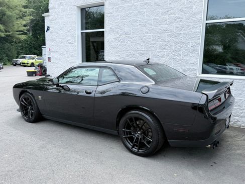 Used 2019 Dodge Challenger R/T Scat Pack w/ 1320 Drag Pack RWD image 5