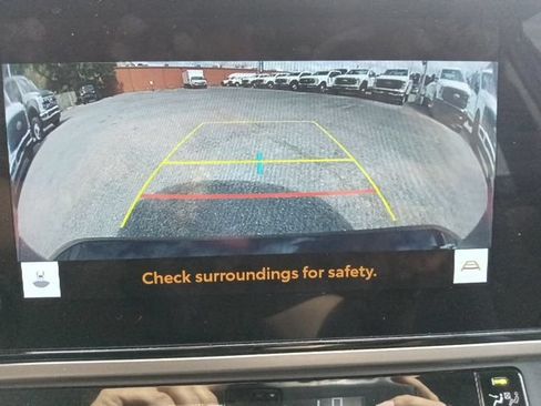 Used 2025 Toyota Camry LE FWD image 22