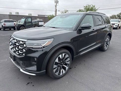 New 2026 Ford Explorer Platinum w/ LUX Leather Package AWD/4WD image 3