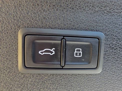 Used 2016 Audi Q3 2.0T Prestige image 27