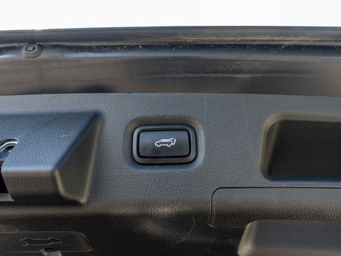 Used 2023 Hyundai Santa Fe SEL w/ Premium Package AWD/4WD image 10