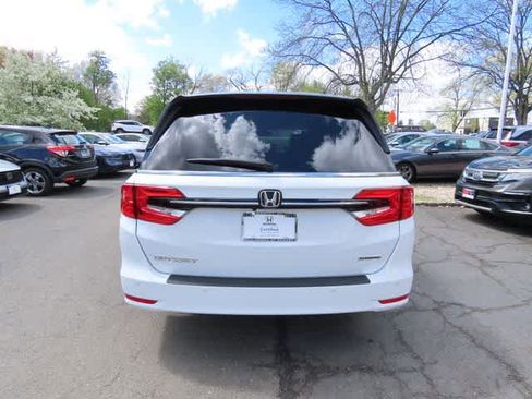 Certified 2023 Honda Odyssey Touring image 5