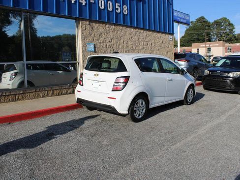 Used 2020 Chevrolet Sonic LT image 4