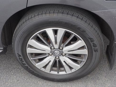 Used 2020 Nissan Pathfinder SL w/ Cargo Package image 7