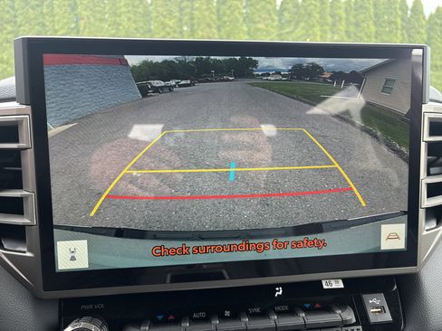 New 2026 Toyota Tundra Limited AWD/4WD image 25