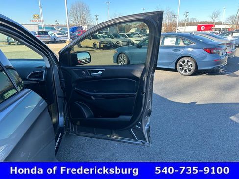 Used 2023 Ford Edge SE w/ Black Appearance Package image 27