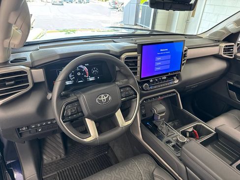 Used 2024 Toyota Tundra Limited AWD/4WD image 17