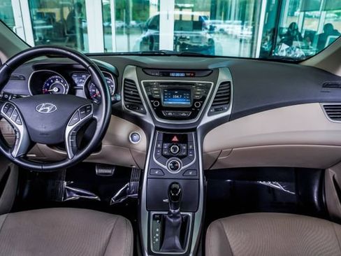Used 2016 Hyundai Elantra Value Edition FWD image 4