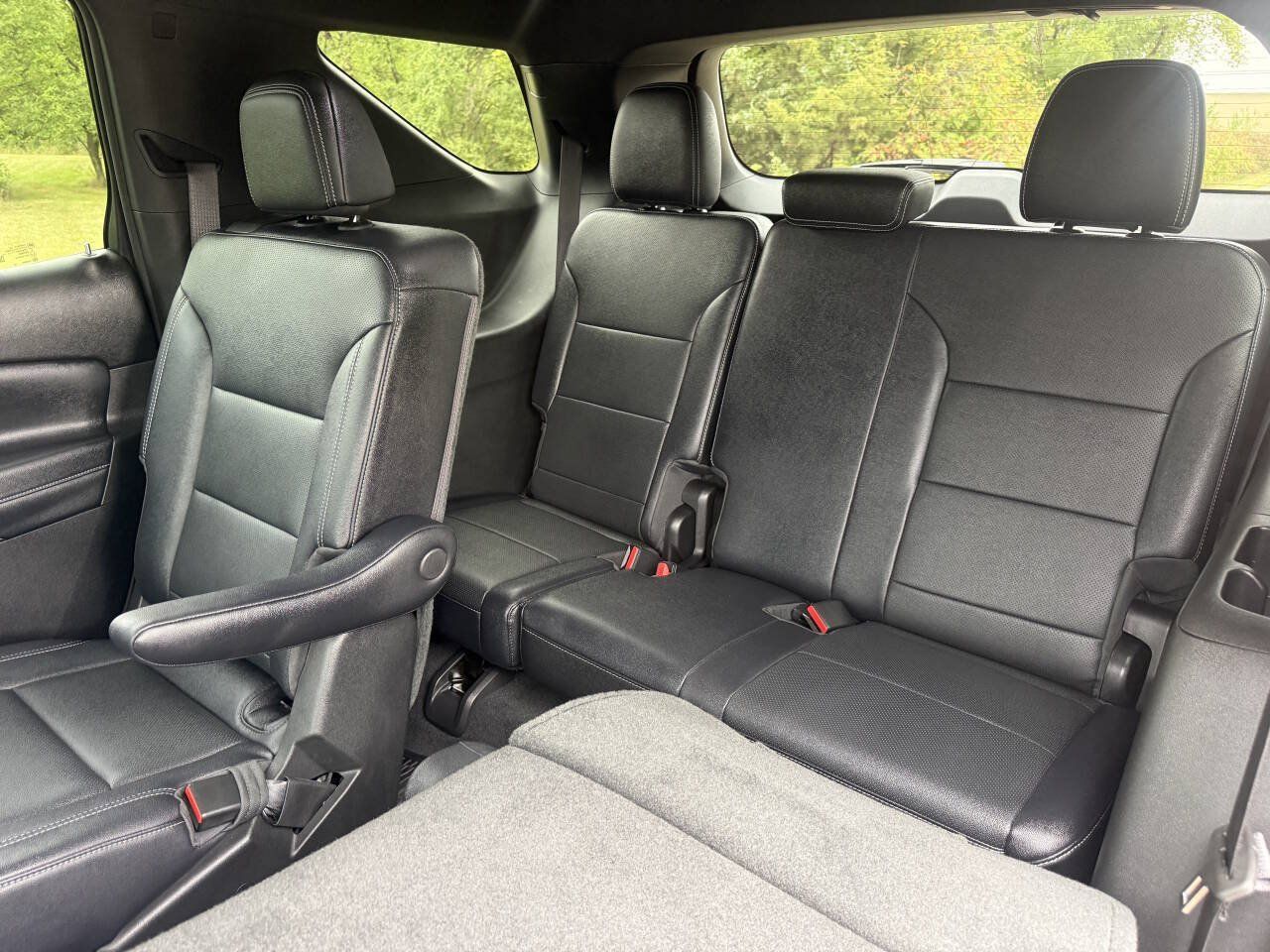 Used 2026 Chevrolet Traverse LT w/ LPO, Floor Liner Package AWD/4WD image 11