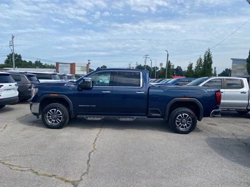 Used 2022 GMC Sierra 2500 SLT w/ SLT Convenience Package AWD/4WD image 3
