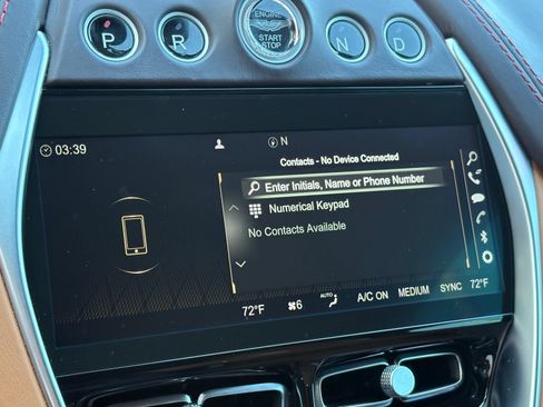 Used 2021 Aston Martin DBX AWD/4WD image 23