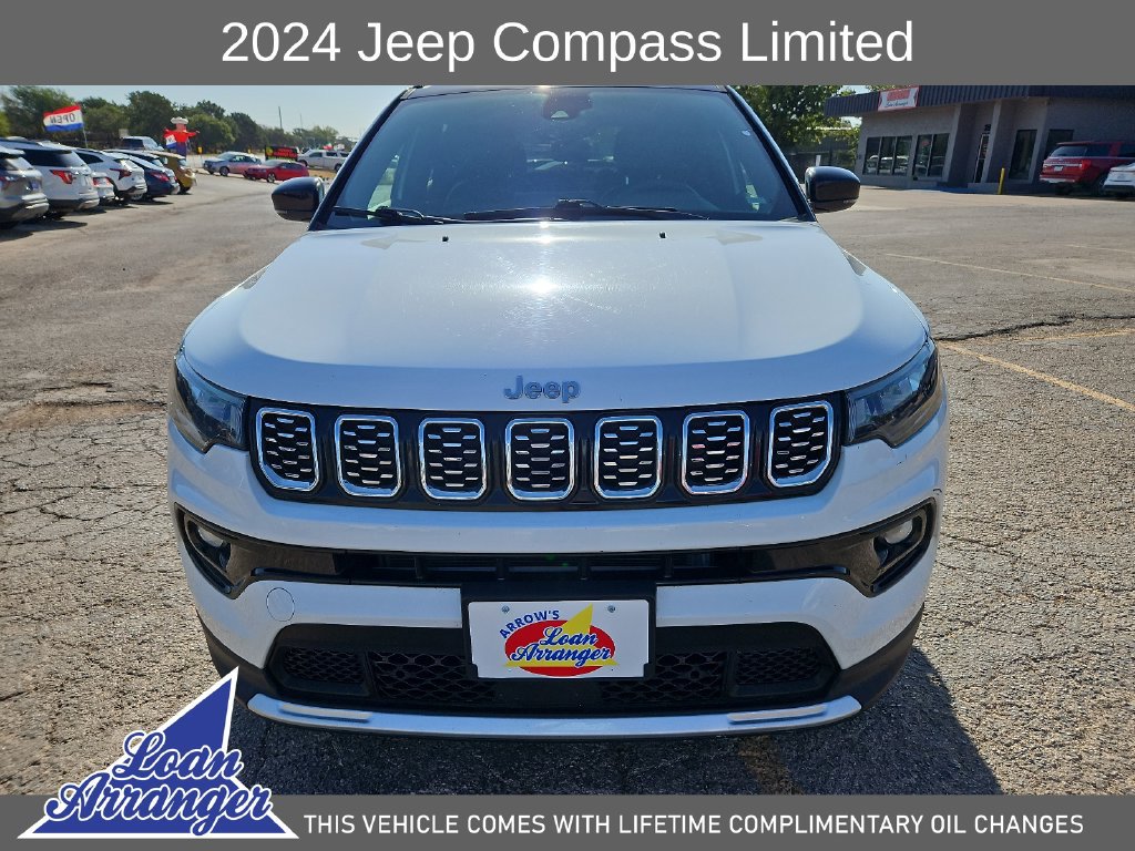 Used 2024 Jeep Compass Limited AWD/4WD image 3