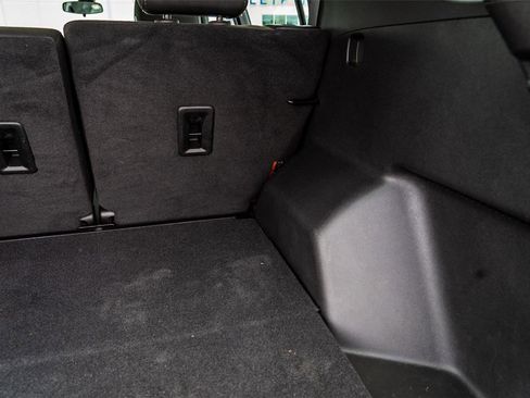 Used 2023 Chevrolet Equinox LS FWD image 29