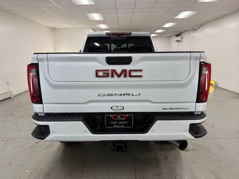 New 2026 GMC Sierra 2500 Denali w/ Denali Reserve Package image 7
