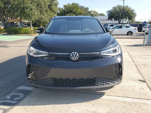 Used 2023 Volkswagen ID.4 Pro S image 2