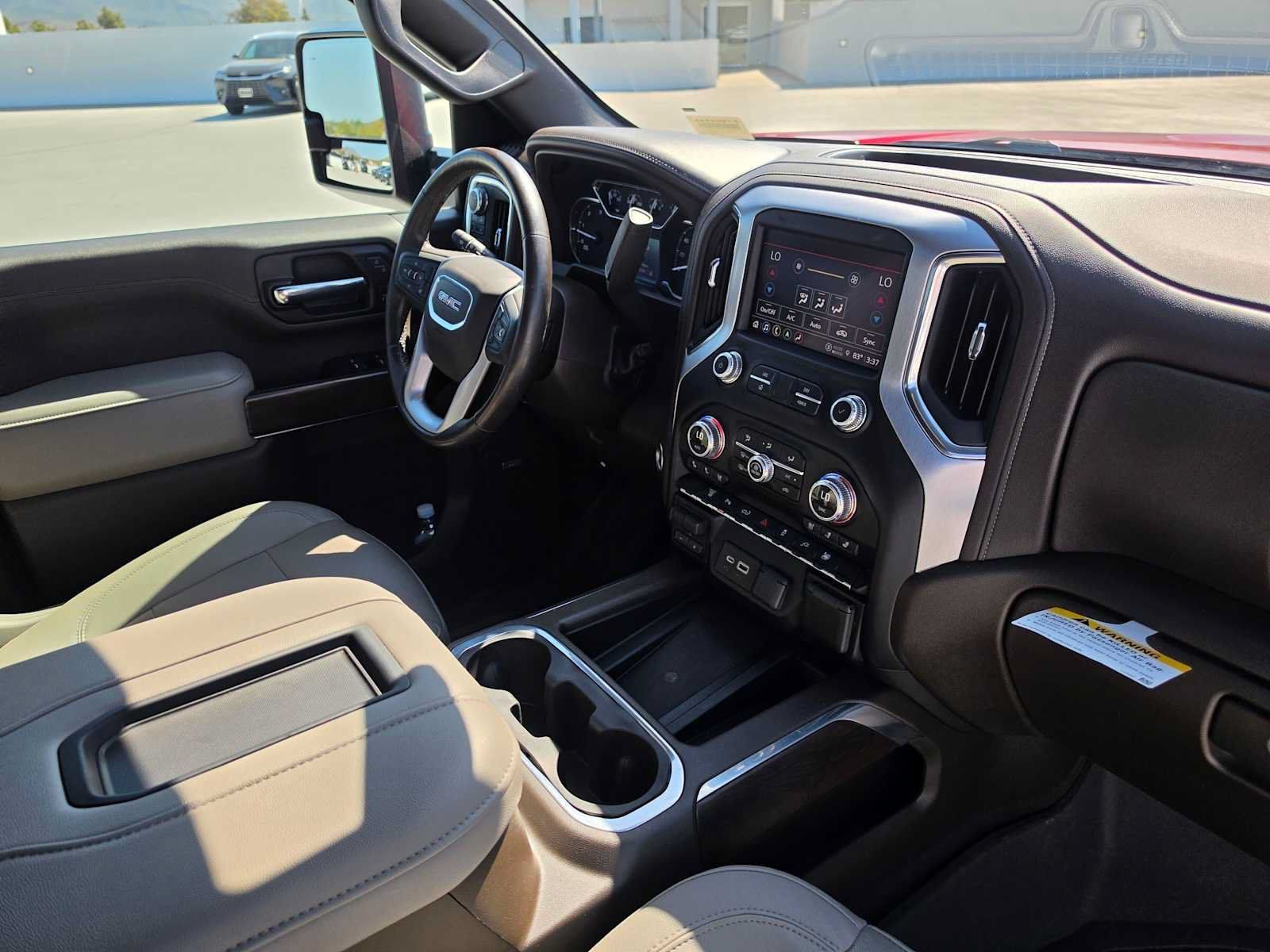 Used 2022 GMC Sierra 2500 SLT w/ SLT Premium Package AWD/4WD image 11
