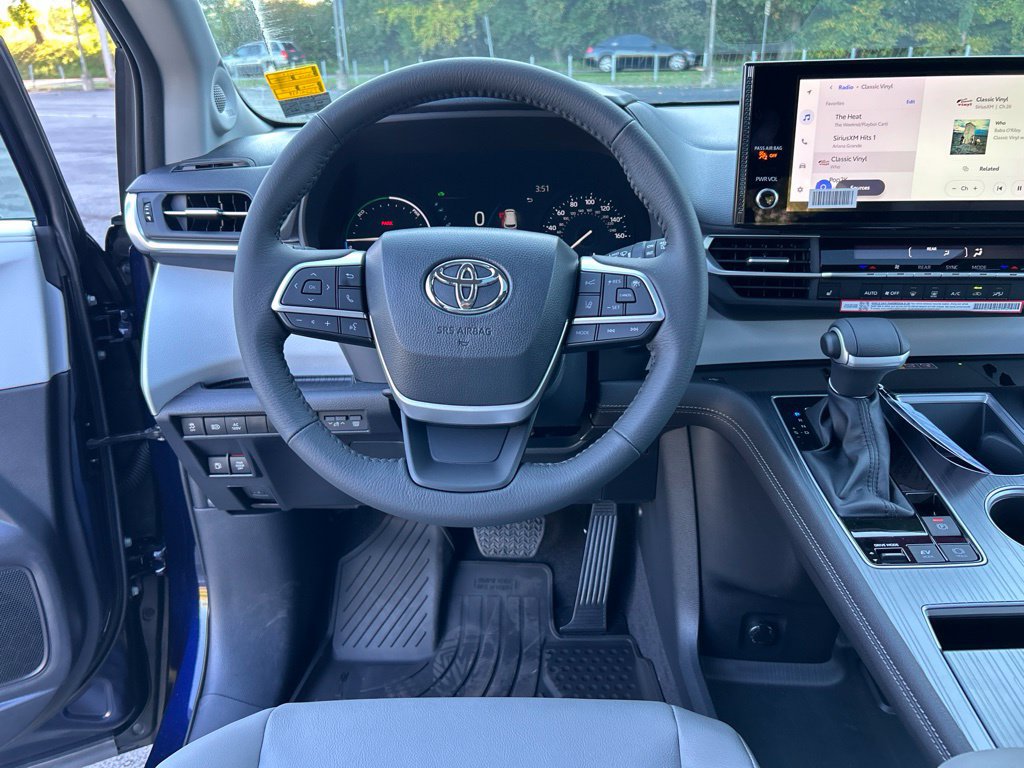 New 2026 Toyota Sienna XLE AWD/4WD image 13