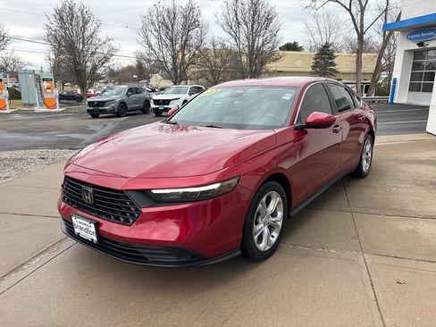 Used 2023 Honda Accord LX image 3