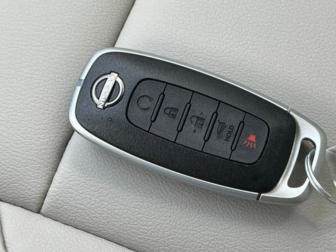 New 2025 Nissan Murano SL image 30