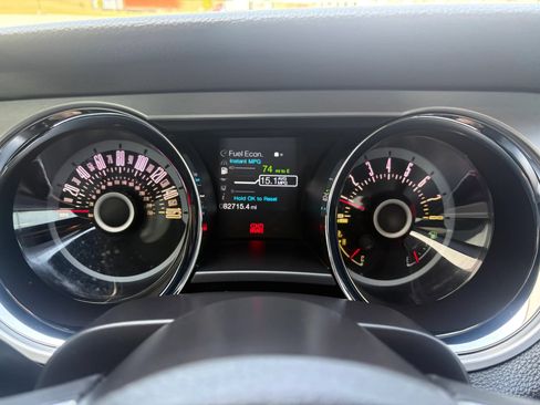 Used 2013 Ford Mustang GT Premium w/ Comfort Pkg RWD image 11