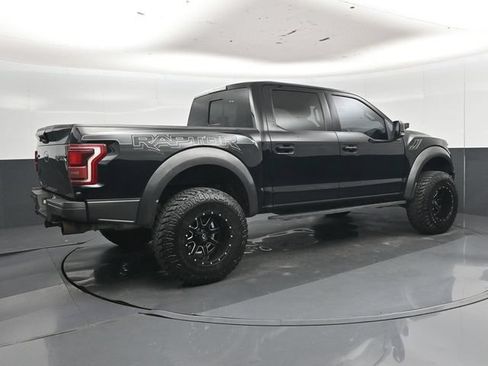 Used 2017 Ford F150 Raptor w/ Equipment Group 802A Luxury AWD/4WD image 28