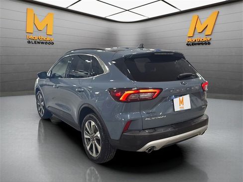 Used 2024 Ford Escape Platinum image 6