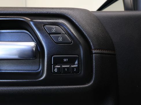 Used 2021 GMC Sierra 1500 AT4 w/ AT4 Value Package AWD/4WD image 17