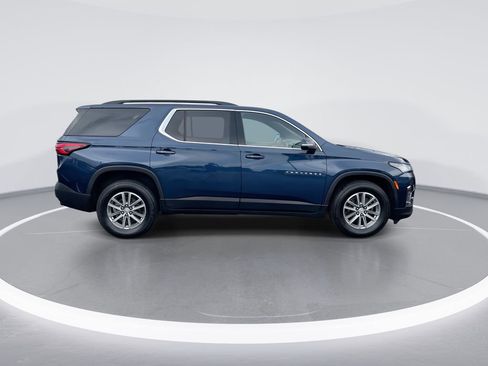 Used 2023 Chevrolet Traverse LT AWD/4WD image 9