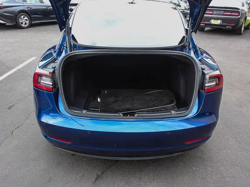 Used 2021 Tesla Model 3 Standard Range Plus image 34