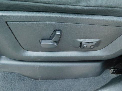 Used 2024 RAM 3500 Big Horn image 7