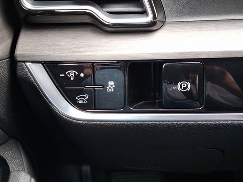 Used 2024 Kia Sportage X-Line w/ X-Line Premium Package image 24