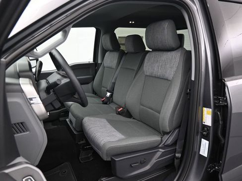 New 2026 Ford F250 XLT w/ FX4 Off-Road Package image 10