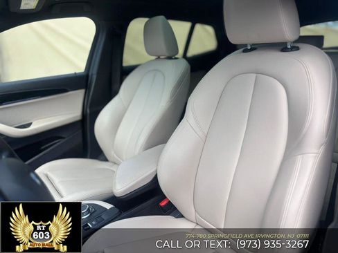 Used 2022 BMW X2 xDrive28i w/ Convenience Package image 11
