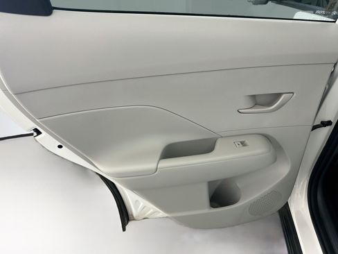 Used 2025 Hyundai Kona SEL AWD/4WD image 26